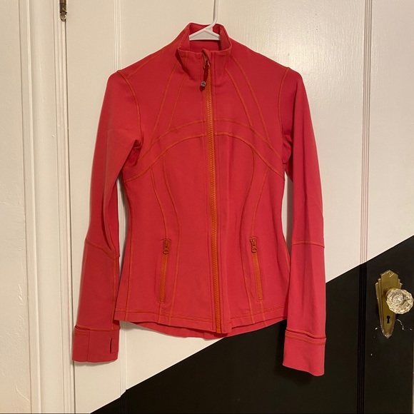 VEUC lululemon define jacket in fireside red - Picture 5 of 7